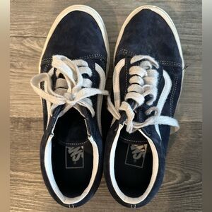 Blue Vans -Great shape! Size 6 men’s (7.5 women)